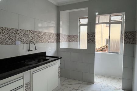 Apartamento para alugar com 67m², 2 quartos e sem vagaCozinha e Área de Serviço