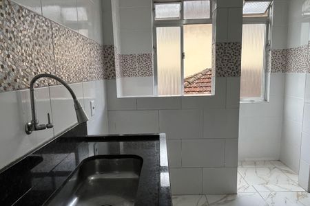 Apartamento para alugar com 67m², 2 quartos e sem vagaCozinha e Área de Serviço