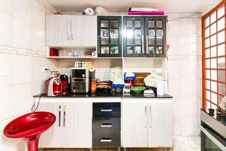 Casa à venda com 190m², 4 quartos e 1 vaga Casa à venda com 190m², 4 quartos e 1 vagaCozinha