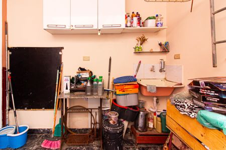 Casa à venda com 190m², 4 quartos e 1 vaga Casa à venda com 190m², 4 quartos e 1 vagaÁrea externa