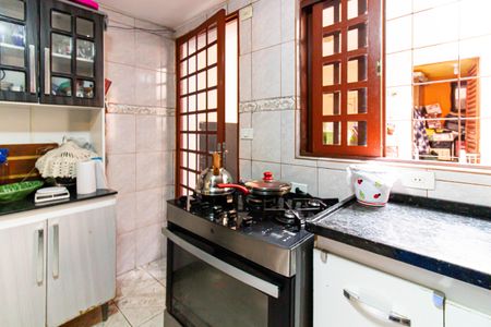 Casa à venda com 190m², 4 quartos e 1 vaga Casa à venda com 190m², 4 quartos e 1 vagaCozinha