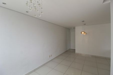 Sala de apartamento para alugar com 3 quartos, 65m² em Planalto, Belo Horizonte