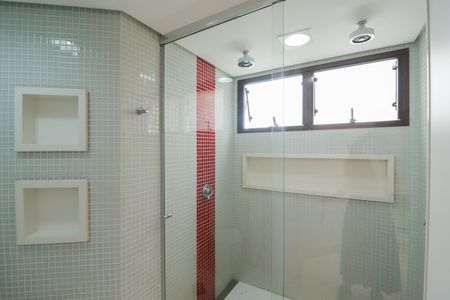 Apartamento à venda com 231m², 5 quartos e 4 vagas Apartamento à venda com 231m², 5 quartos e 4 vagasBanheiro da Suíte 2