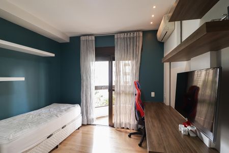 Apartamento à venda com 231m², 5 quartos e 4 vagas Apartamento à venda com 231m², 5 quartos e 4 vagasQuarto 2