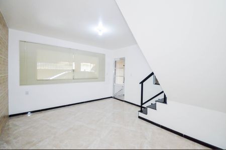 Sala de casa para alugar com 2 quartos, 298m² em Vila Augusta, Guarulhos