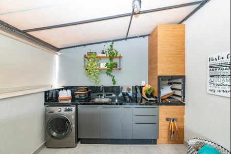 Apartamento à venda com 110m², 2 quartos e 2 vagas Apartamento à venda com 110m², 2 quartos e 2 vagasVaranda