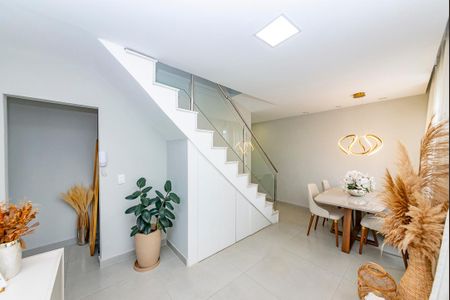 Apartamento à venda com 110m², 2 quartos e 2 vagas Apartamento à venda com 110m², 2 quartos e 2 vagasSala 1