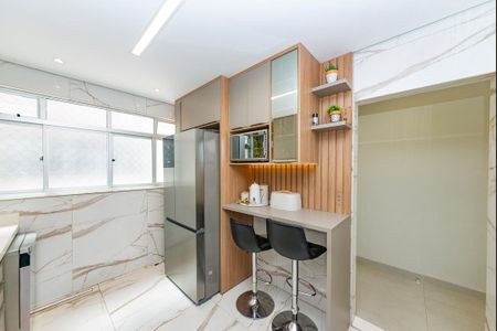 Apartamento à venda com 110m², 2 quartos e 2 vagas Apartamento à venda com 110m², 2 quartos e 2 vagasCozinha
