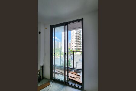Varanda  de kitnet/studio à venda com 1 quarto, 30m² em Santo Cristo, Rio de Janeiro