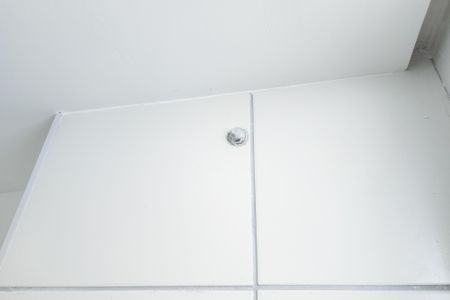 Banheiro  de kitnet/studio à venda com 1 quarto, 30m² em Santo Cristo, Rio de Janeiro