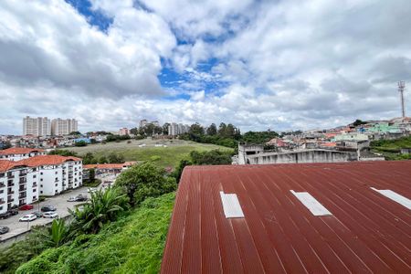 Vista da Sala de apartamento para alugar com 2 quartos, 45m² em Vila Caraguata, São Paulo