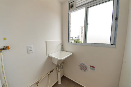 Apartamento para alugar com 2 quartos, 33m² em Vila Antonieta, São Paulo