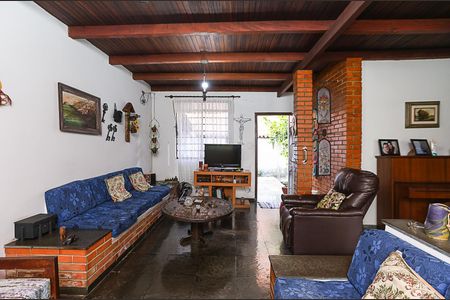 Sala  de casa à venda com 4 quartos, 173m² em Sagrada Família, Belo Horizonte
