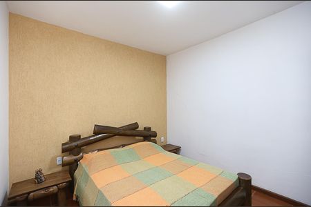 Quarto 1 de casa à venda com 4 quartos, 173m² em Sagrada Família, Belo Horizonte