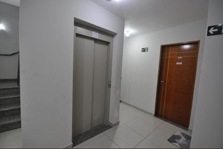 Apartamento para alugar com 35m², 1 quarto e sem vagaElevador