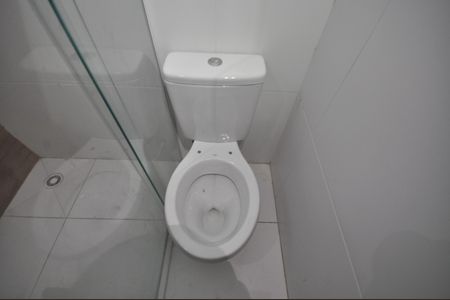 Banheiro de apartamento para alugar com 1 quarto, 35m² em Vila Constança, São Paulo