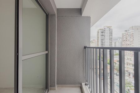 Varanda de kitnet/studio à venda com 1 quarto, 26m² em Pinheiros, São Paulo
