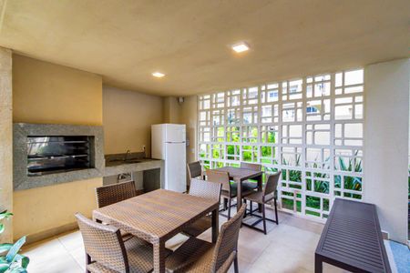 Apartamento para alugar com 40m², 2 quartos e sem vagaÁrea comum - Churrasqueira