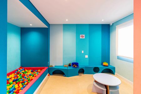 Apartamento para alugar com 40m², 2 quartos e sem vagaÁrea comum - Brinquedoteca