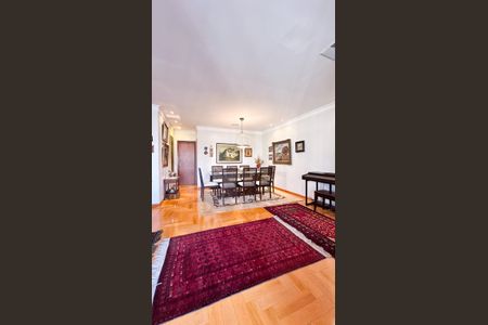 Apartamento para alugar com 2 quartos, 226m² em Vila Suzana, São Paulo