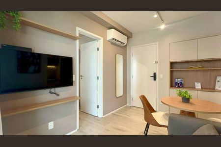 Sala de apartamento para alugar com 1 quarto, 37m² em Pinheiros, São Paulo
