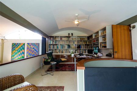 Casa à venda com 3 quartos, 650m² em Jardim Marajoara, São Paulo