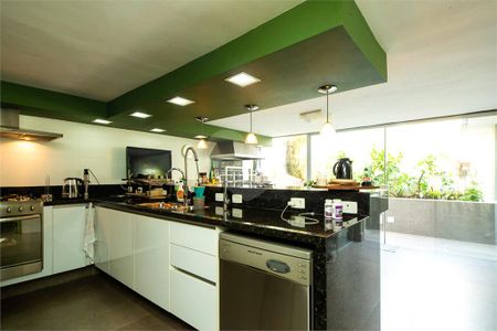 Casa à venda com 3 quartos, 650m² em Jardim Marajoara, São Paulo