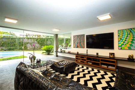 Casa à venda com 3 quartos, 650m² em Jardim Marajoara, São Paulo