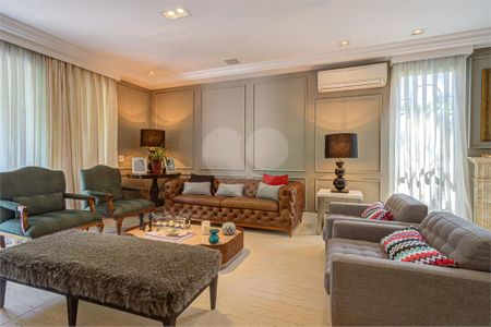 Casa à venda com 4 quartos, 783m² em Chácara Santo Antônio, São Paulo