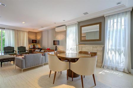 Casa à venda com 4 quartos, 783m² em Chácara Santo Antônio, São Paulo