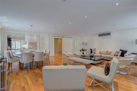 Casa à venda com 5 quartos, 450m² em Jardim dos Estados, São Paulo