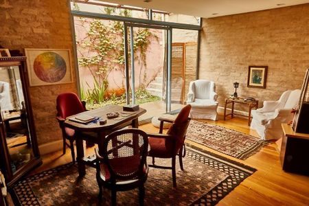 Casa à venda com 10 quartos, 600m² em Jardim Cordeiro, São Paulo