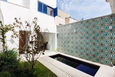 Casa à venda com 138m², 4 quartos e 1 vaga