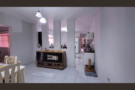 Casa para alugar com 2 quartos, 290m² em Vila Ercilia, Itaquaquecetuba