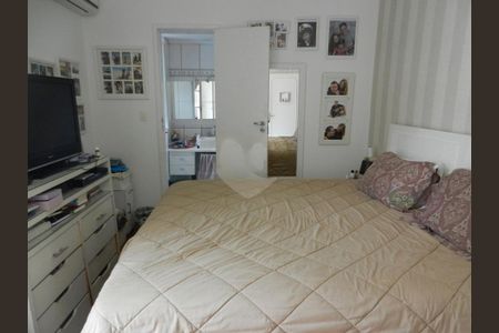 Casa à venda com 3 quartos, 240m² em Brooklin, São Paulo