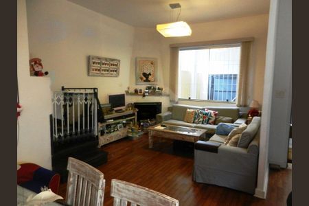 Casa à venda com 3 quartos, 240m² em Brooklin, São Paulo