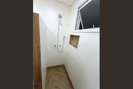 Casa à venda com 250m², 2 quartos e 3 vagas