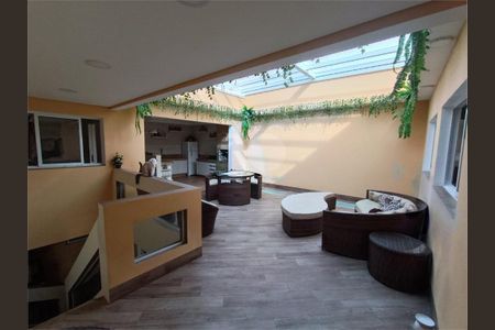 Casa à venda com 250m², 2 quartos e 3 vagas