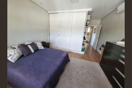 Casa à venda com 4 quartos, 307m² em Swiss Park, Campinas