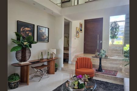 Casa à venda com 4 quartos, 307m² em Swiss Park, Campinas