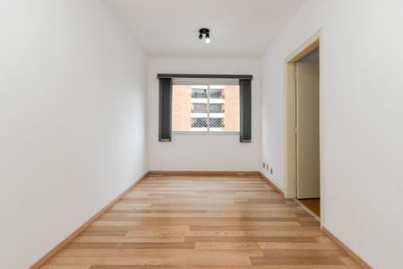 Sala de apartamento para alugar com 2 quartos, 56m² em Cidade Monções, São Paulo