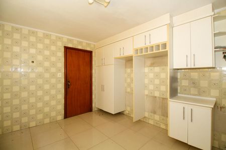 Casa para alugar com 600m², 4 quartos e 6 vagas Casa para alugar com 600m², 4 quartos e 6 vagasCozinha