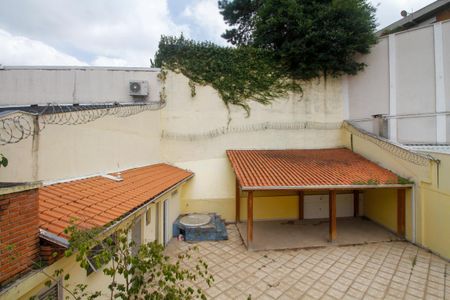 Casa para alugar com 600m², 4 quartos e 6 vagas Casa para alugar com 600m², 4 quartos e 6 vagasVista da Suíte 4