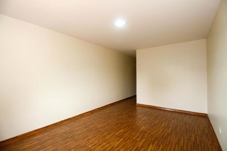 Casa para alugar com 600m², 4 quartos e 6 vagas Casa para alugar com 600m², 4 quartos e 6 vagasSuíte 2