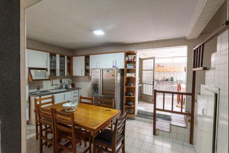 Casa à venda com 230m², 4 quartos e 3 vagasCopa