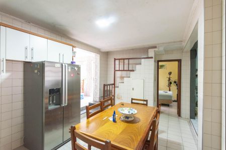 Casa à venda com 230m², 4 quartos e 3 vagasCopa