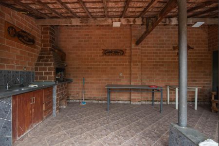 Casa à venda com 230m², 4 quartos e 3 vagasChurrasqueira