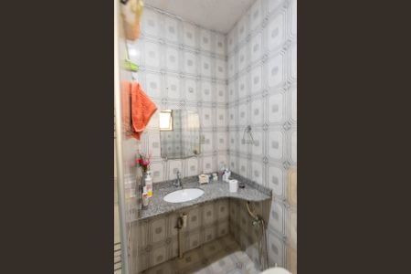 Casa à venda com 230m², 4 quartos e 3 vagasBanheiro Social