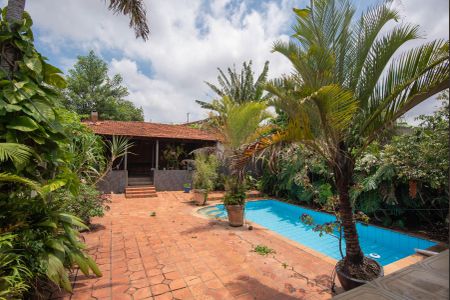 Casa à venda com 230m², 4 quartos e 3 vagasPiscina