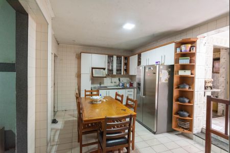 Casa à venda com 230m², 4 quartos e 3 vagasCopa